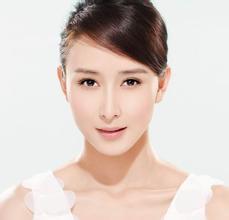 杨子22岁大女儿曝光！生母颜值不输黄圣依